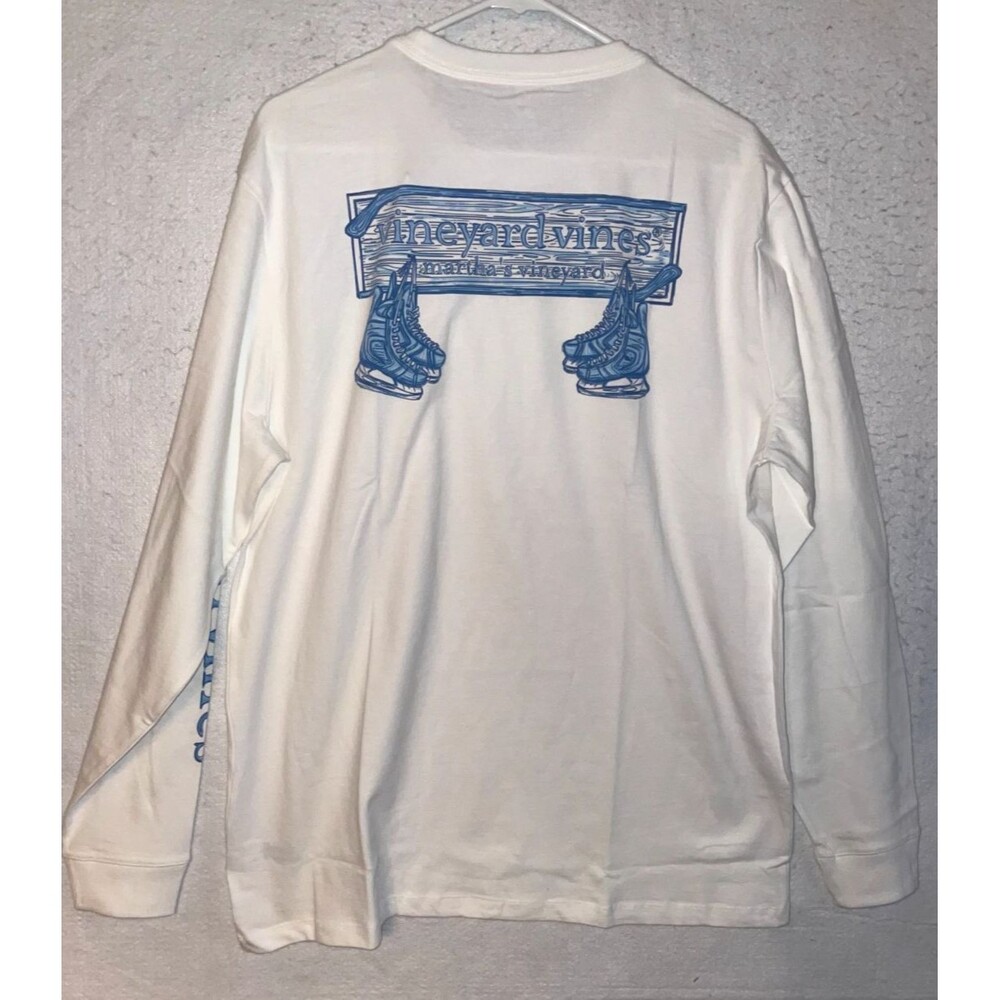 Vineyard Vines Hockey Skates Logo Box Long Sleeve White T-Shirt Men's L NEW NWT